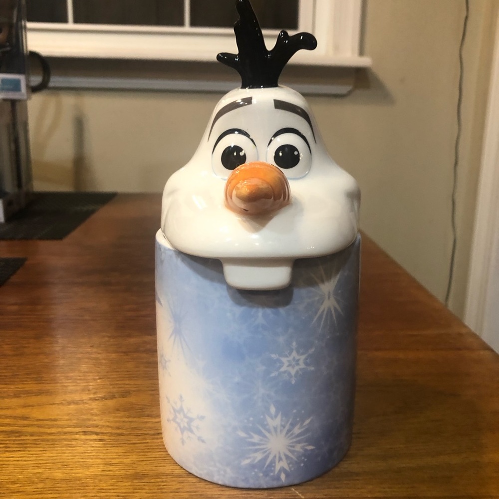 RARE Pre Loved Disney Frozen 2 Olaf Mug With Lid
